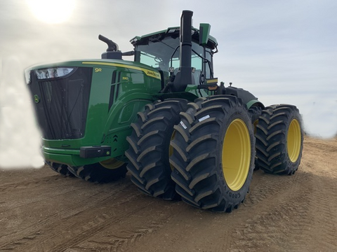 2024 JD 9R 590  135 HRS