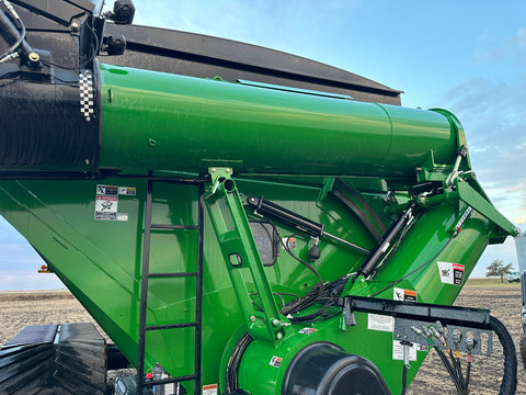 2020 Brent 1596 Grain Cart