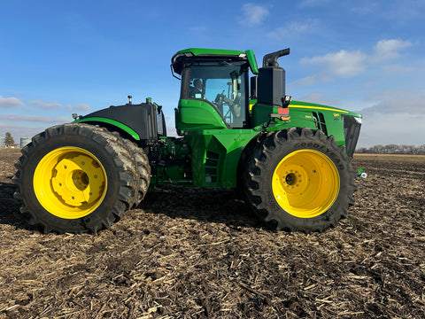 2024 JD 9R 590  135 HRS